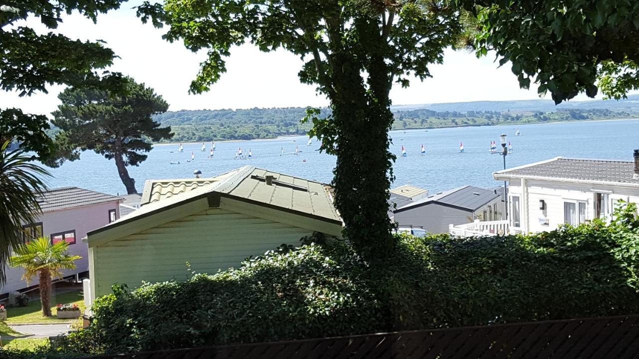 Hotel Pine Ridge 59 Rockley Park Poole With Sea View Sleeps Six Extérieur photo