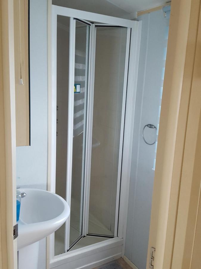 Hotel Pine Ridge 59 Rockley Park Poole With Sea View Sleeps Six Extérieur photo