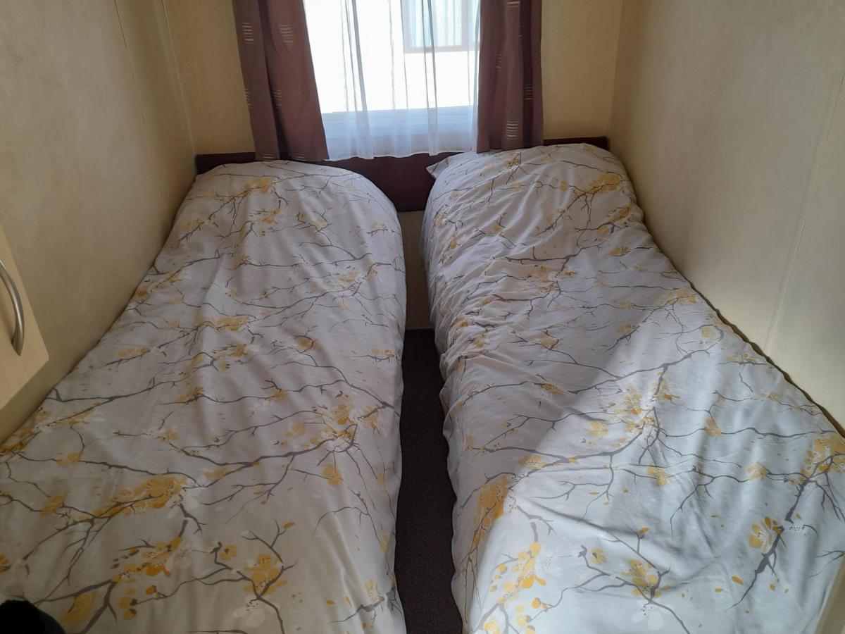 Hotel Pine Ridge 59 Rockley Park Poole With Sea View Sleeps Six Extérieur photo